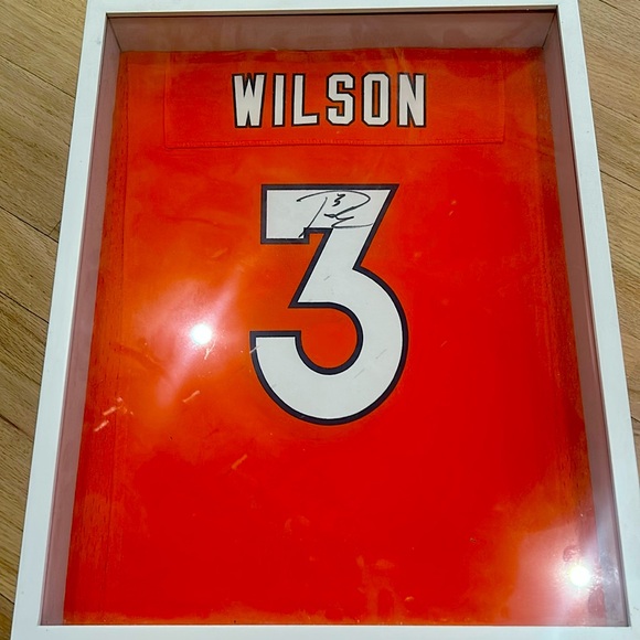 Singed Russell Wilson broncos jersey